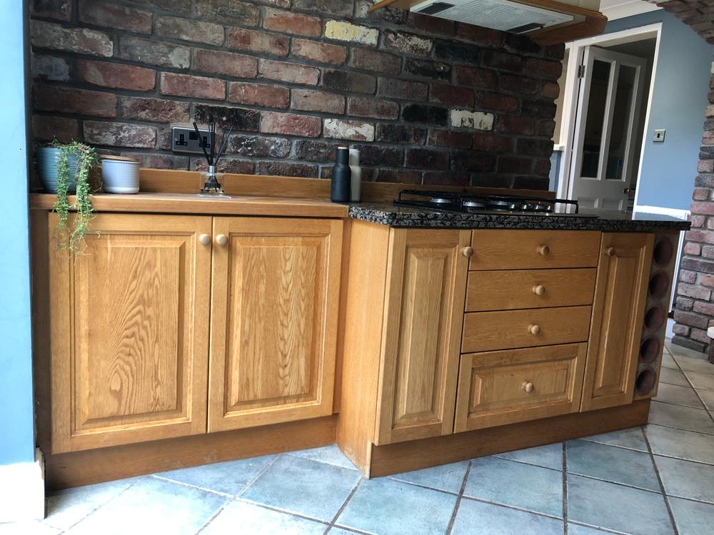 Traditional Solid Oak Kitchen. Stockport, Cheshire