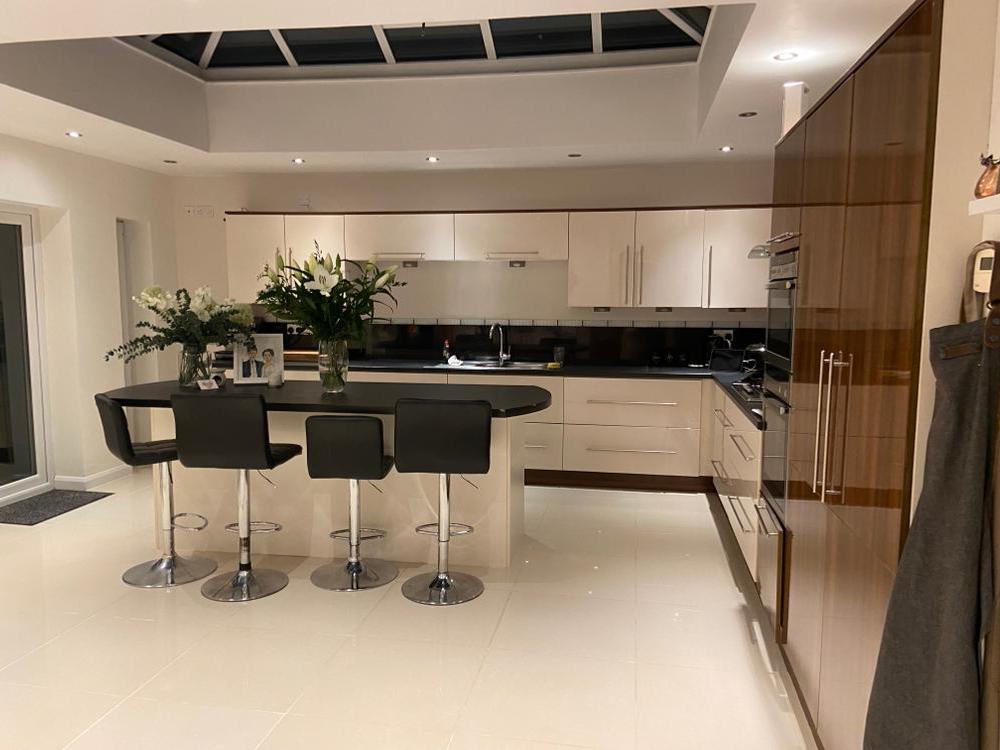 Kitchen by James James. Located in the Wirral. Available from 4.12.23